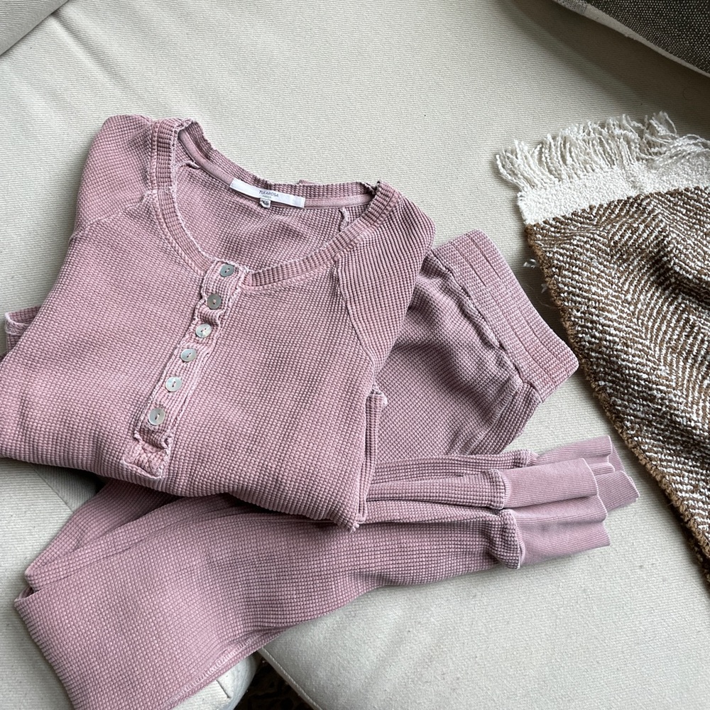 Tularosa lounge set size XS
